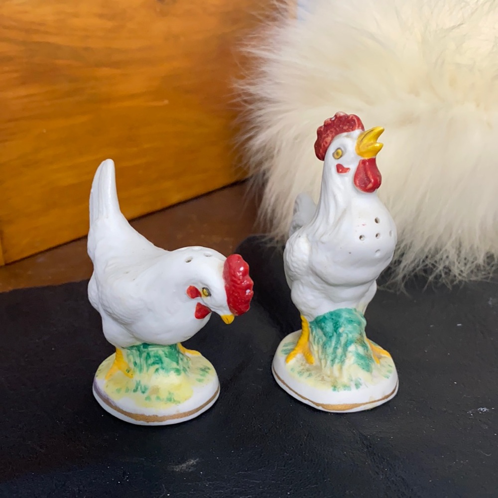. Vintage Chicken Salt & Pepper Shakers - White Ceramic Pair of Chickens
